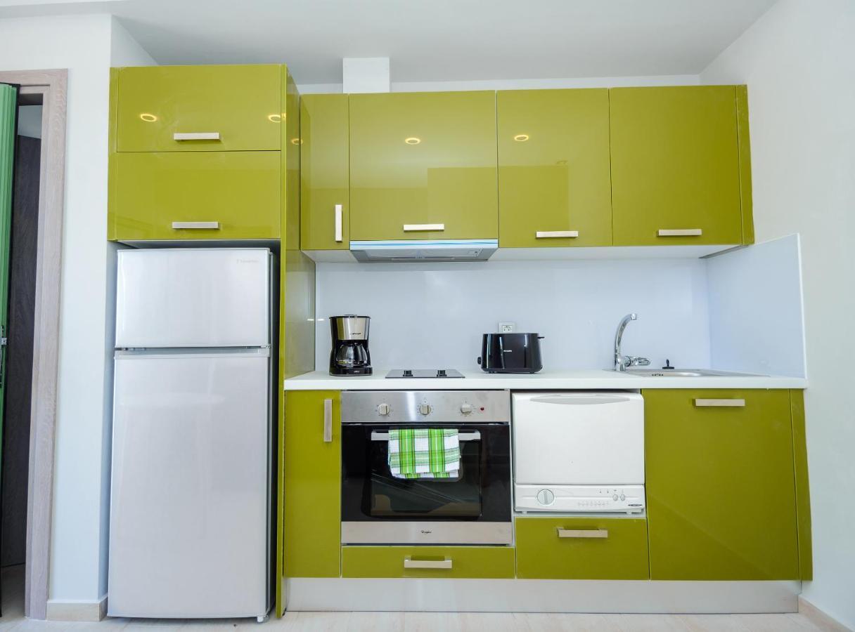 Tzogias Apartments Pan Lassi  Bagian luar foto